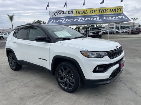 Used 2026 Jeep Compass Limited w/ Limited Altitude Pack AWD/4WD image 2