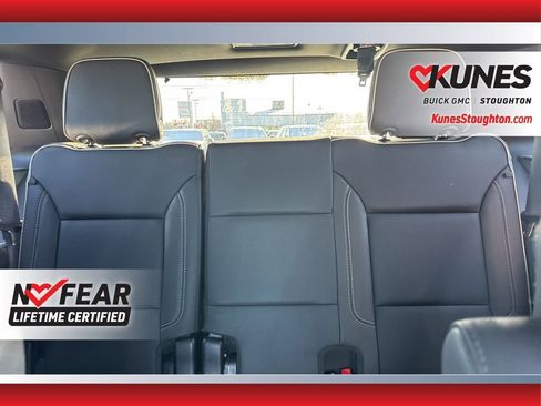 Used 2024 GMC Yukon SLT image 34