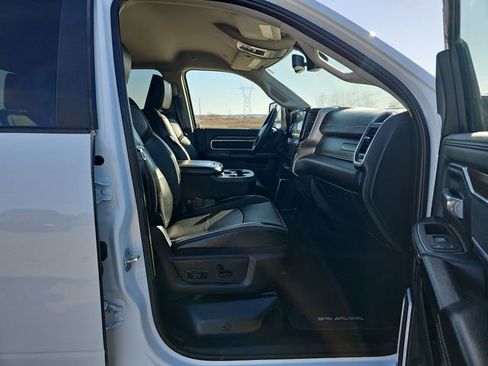 Used 2024 RAM 2500 Laramie image 28