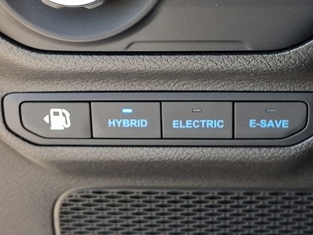 Used 2023 Jeep Wrangler Unlimited Sahara AWD/4WD image 24