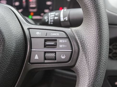 Used 2025 Honda Accord SE image 31