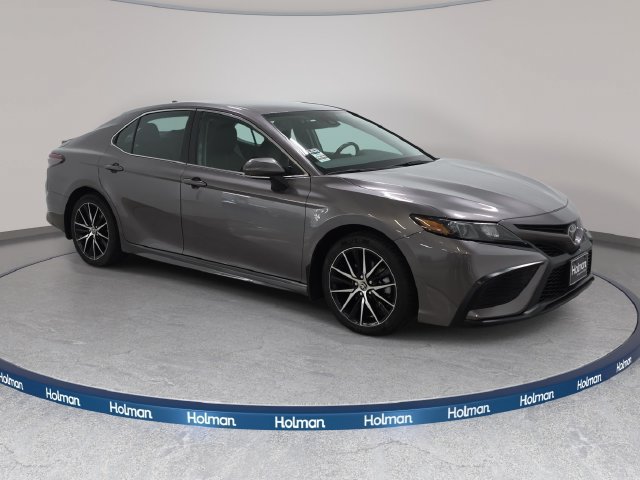 Certified 2024 Toyota Camry SE FWD image 3