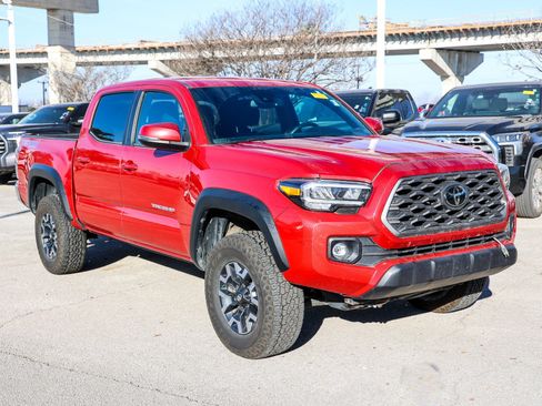 Used 2021 Toyota Tacoma TRD Off-Road image 5