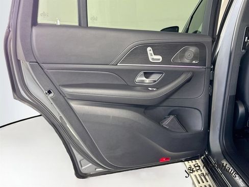 Used 2023 Mercedes-Benz GLS 450 4MATIC w/ AMG Line Exterior image 33