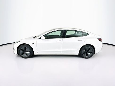 Used 2020 Tesla Model 3 Standard Range Plus image 4