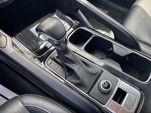 Used 2023 Kia Telluride S FWD image 28