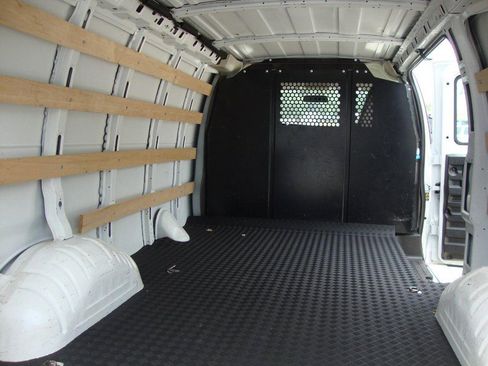 Used 2023 Chevrolet Express 2500 w/ Driver Convenience Package image 6