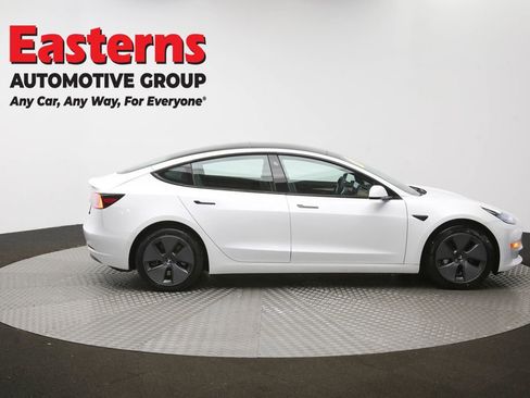 Used 2022 Tesla Model 3 Standard Range image 40