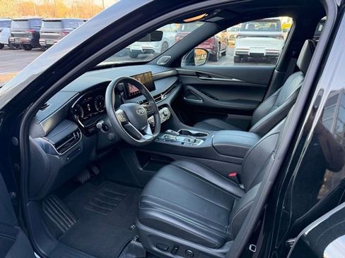 Certified 2025 INFINITI QX60 Luxe w/ Black Edition image 9