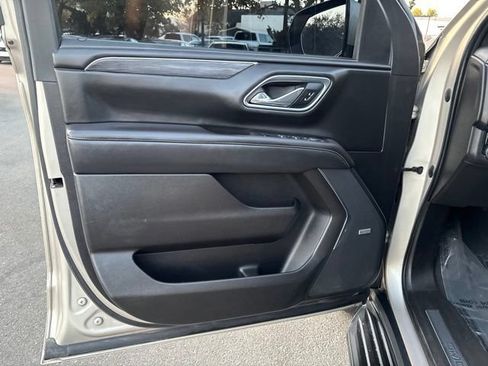 Used 2021 GMC Yukon SLT w/ SLT Luxury Plus Package AWD/4WD image 15