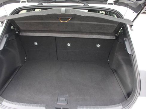 Used 2025 Toyota Corolla SE FWD image 15