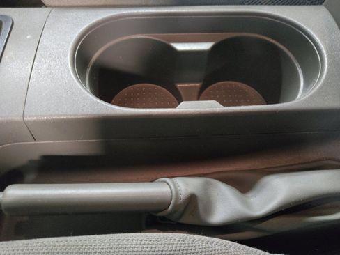 Used 2019 Nissan Frontier SV image 26