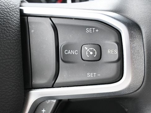 Used 2024 RAM 2500 Big Horn AWD/4WD image 16