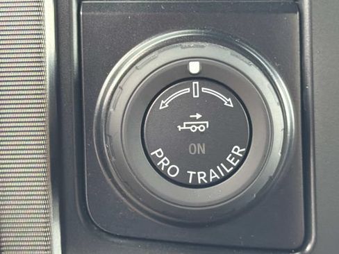 Used 2023 Ford F150 Platinum w/ Equipment Group 701A High AWD/4WD image 31