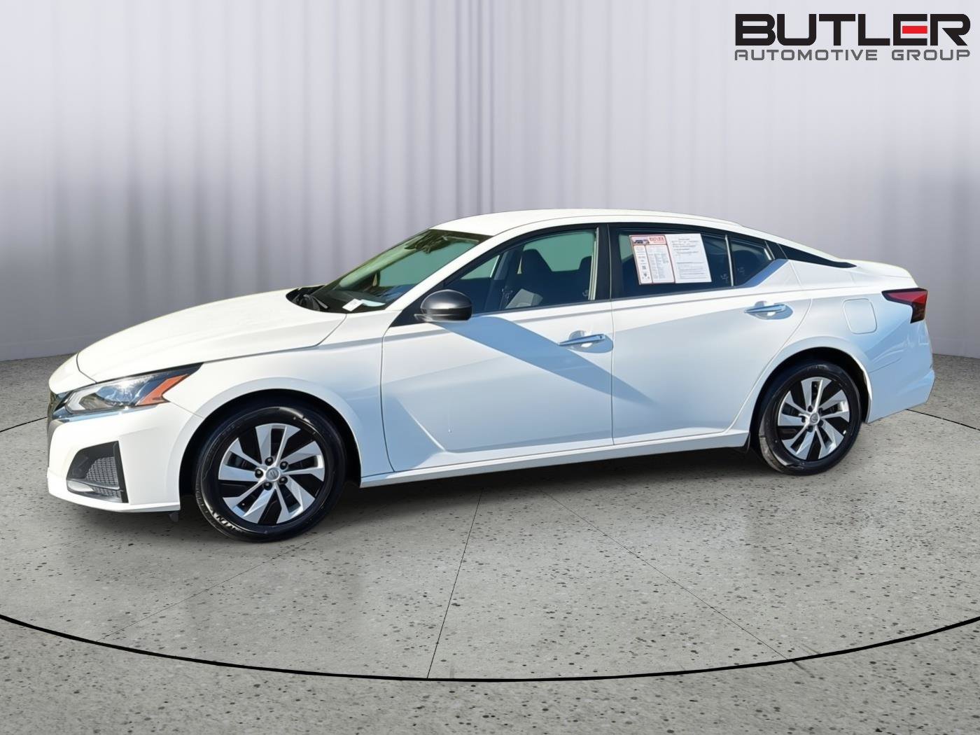 Used 2024 Nissan Altima 2.5 S FWD image 3
