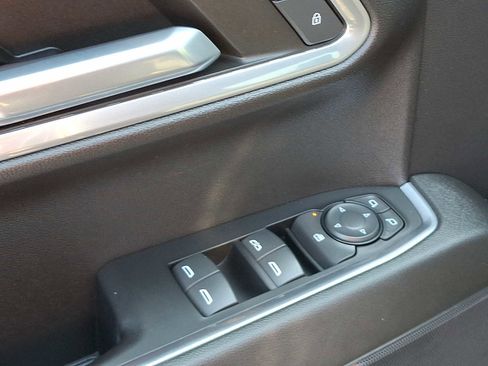 Used 2022 Chevrolet Silverado 1500 RST image 15