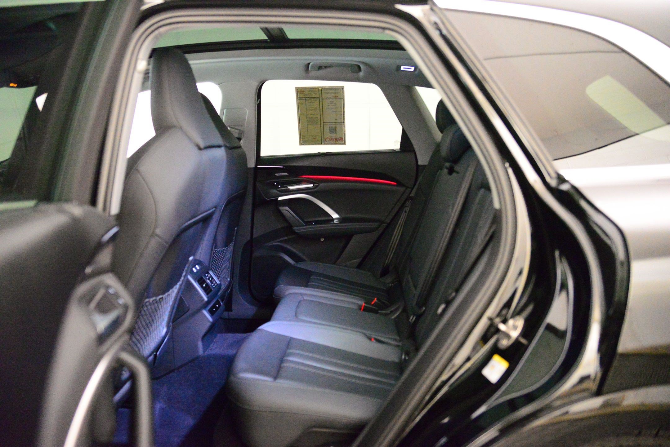 New 2025 Audi Q5 Premium Plus w/ Premium Plus AWD/4WD image 11