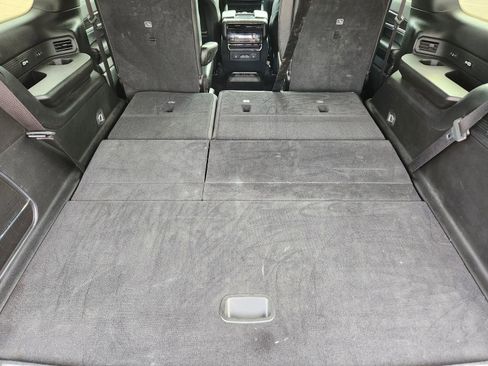 Used 2022 Jeep Wagoneer Series III w/ Flexible Seating Group AWD/4WD image 40