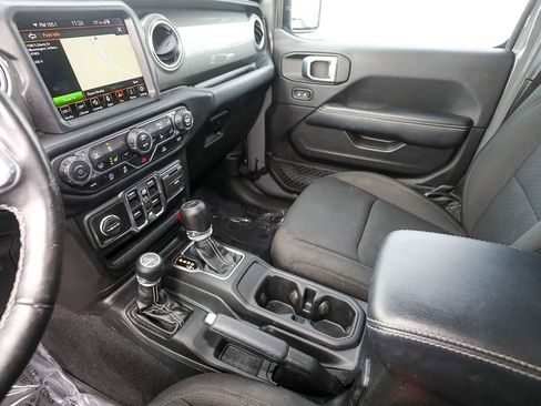 Used 2023 Jeep Wrangler Sahara w/ Cold Weather Group image 20