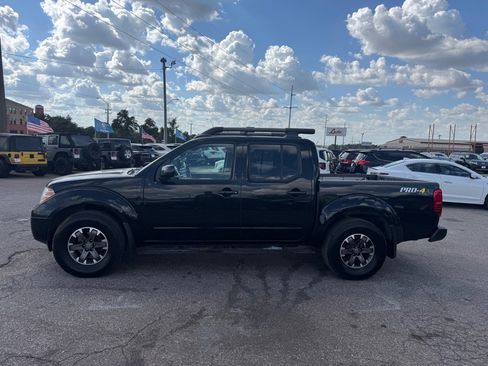 Used 2014 Nissan Frontier PRO-4X image 5