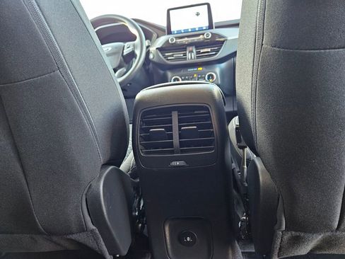 Used 2025 Ford Escape Active image 31