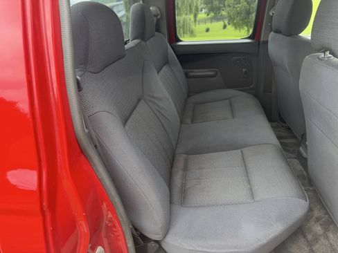 Used 2002 Nissan Frontier SVE AWD/4WD image 26