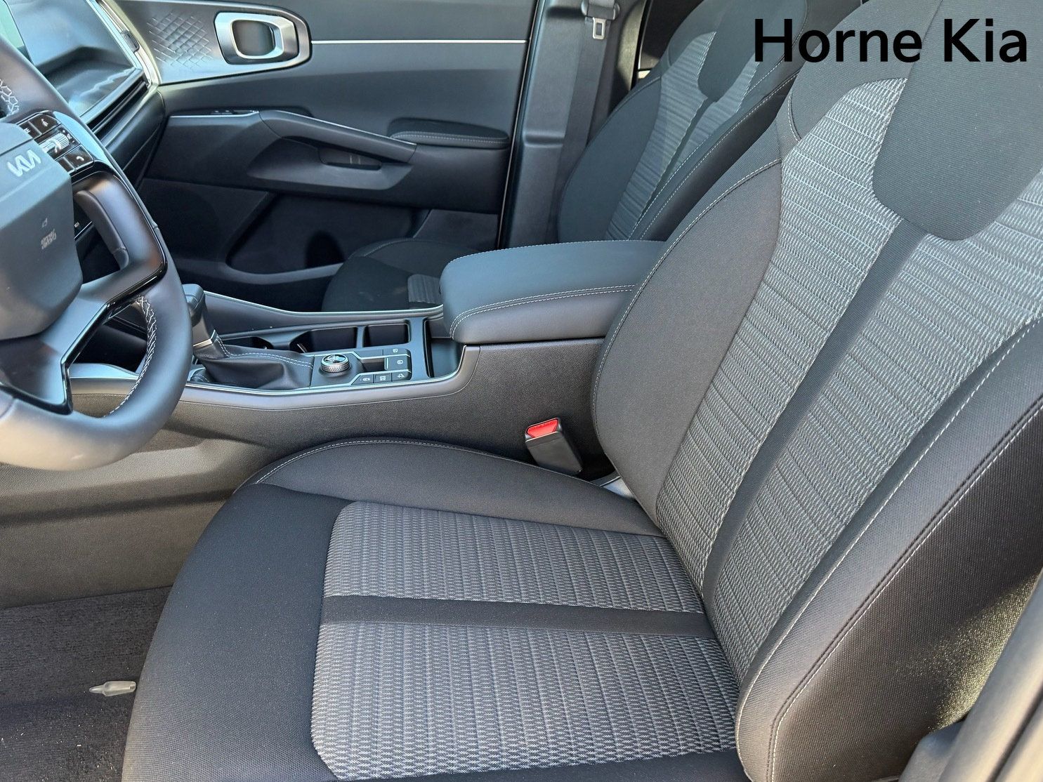 New 2026 Kia Sorento LX FWD image 17