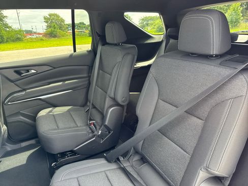 New 2026 Chevrolet Traverse LT image 15