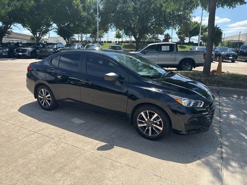 Used 2024 Nissan Versa S w/ S Plus Package FWD image 3