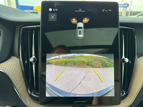 Certified 2026 Volvo XC60 B5 Core w/ Climate Package image 25