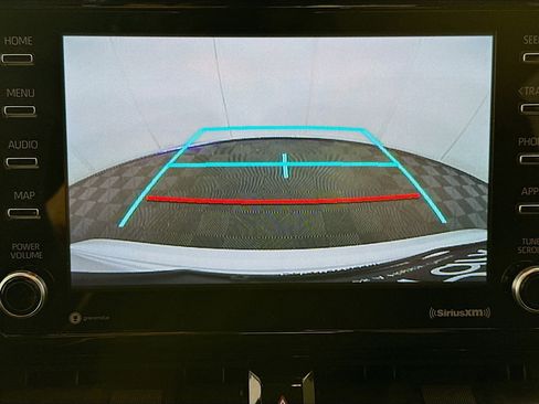 Used 2021 Toyota Corolla LE image 21