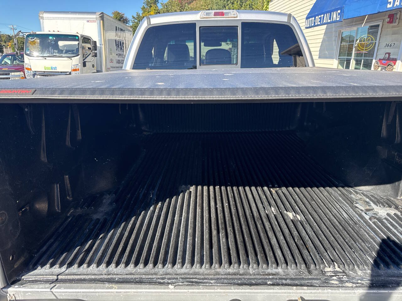 Used 2011 Ford F150 Lariat w/ Lariat Chrome Pkg AWD/4WD image 16