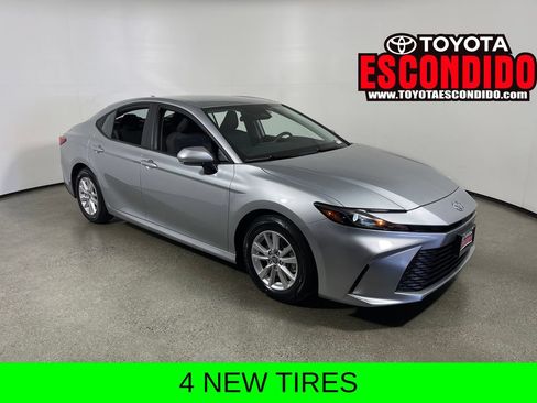 Used 2025 Toyota Camry LE FWD image 1