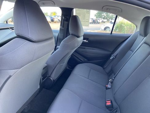 Used 2021 Toyota Corolla LE w/ Carpet Mat Package (TMS) FWD image 17