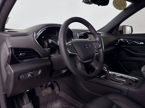 Used 2023 Chevrolet Traverse RS w/ LPO, Floor Liner Package image 9