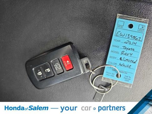 Used 2014 Toyota RAV4 Limited w/ Technology Package AWD/4WD image 20