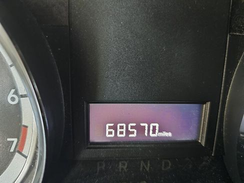 Used 2019 Dodge Grand Caravan SXT image 14