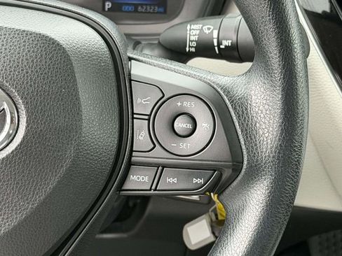 Used 2022 Toyota Corolla LE image 14