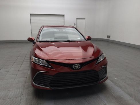 Used 2021 Toyota Camry LE image 14