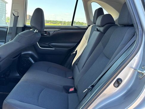 Used 2023 Toyota RAV4 LE image 8