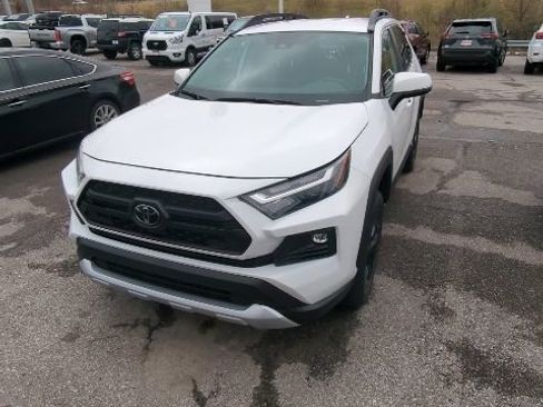 Used 2024 Toyota RAV4 Adventure image 2