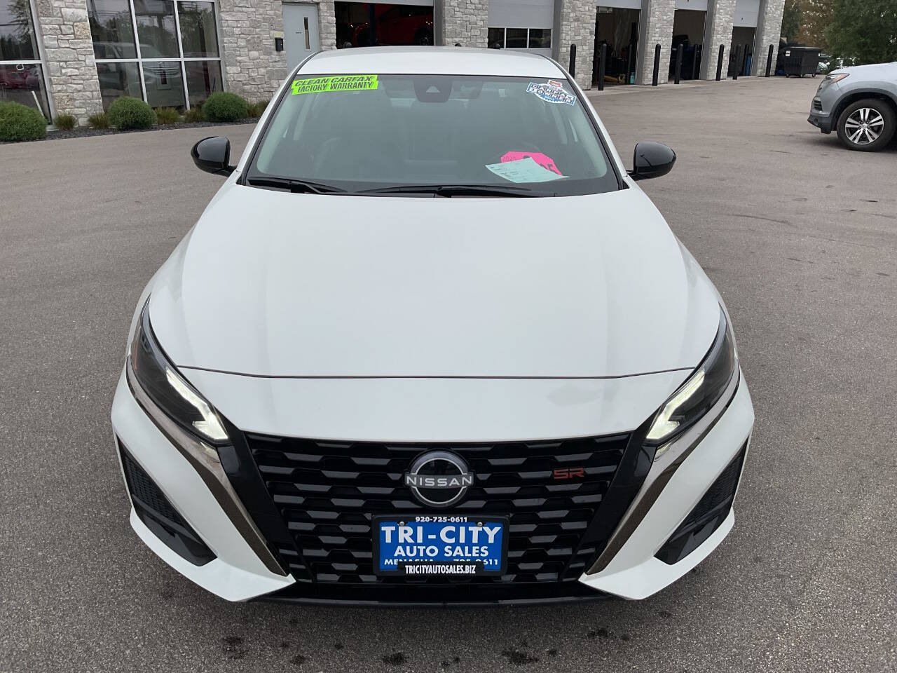 Used 2025 Nissan Altima 2.5 SR FWD image 12