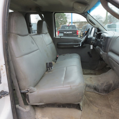 Used 2004 Ford F350 XL RWD image 23