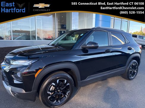 Used 2022 Chevrolet TrailBlazer LT w/ Convenience Package image 1