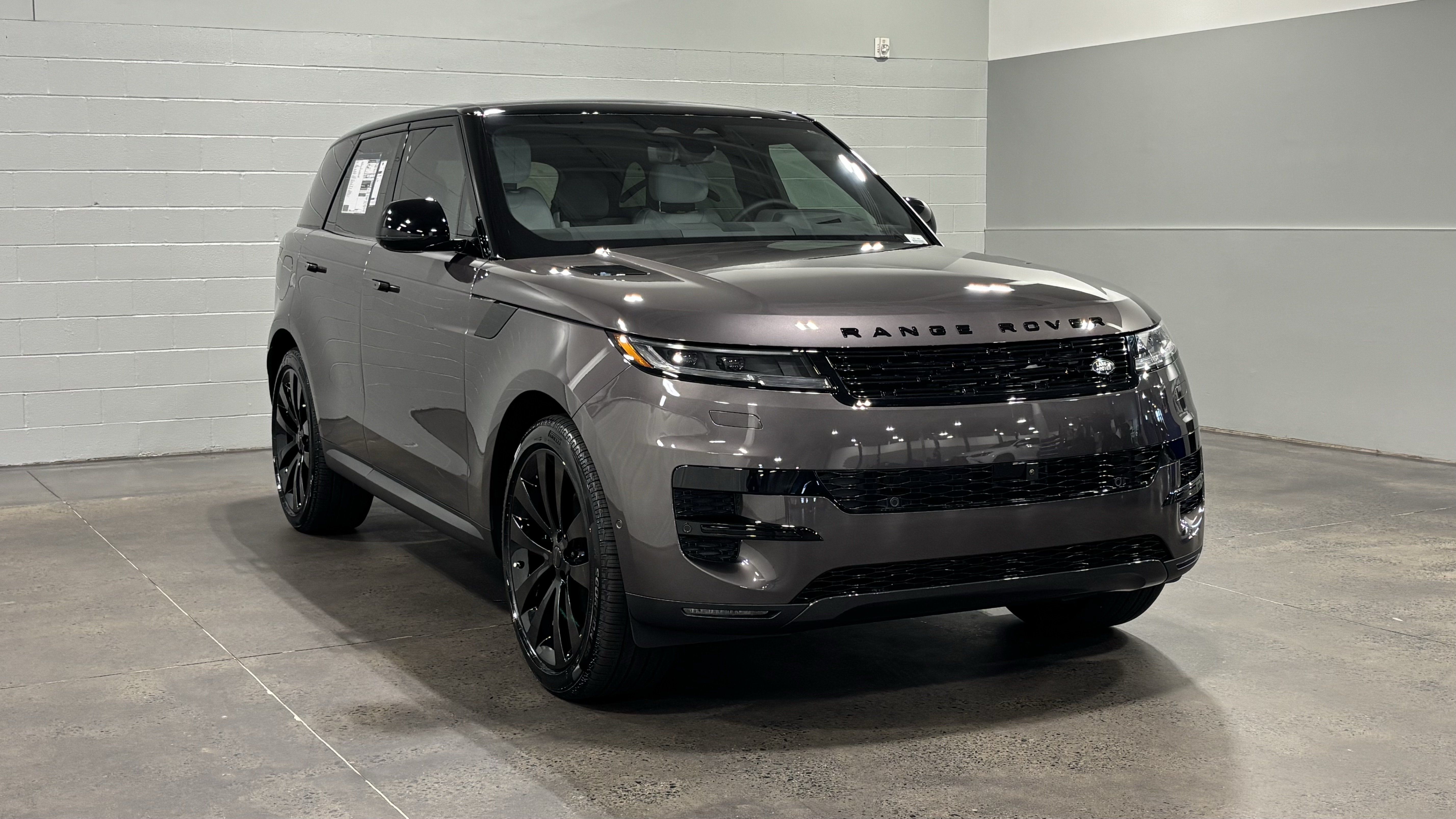 New 2026 Land Rover Range Rover Sport SE AWD/4WD image 11