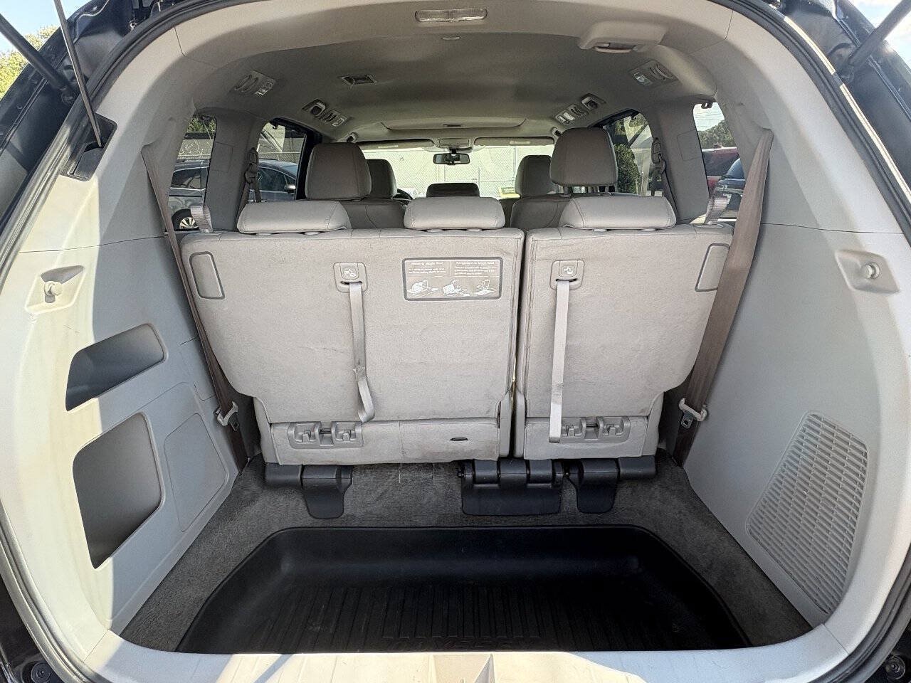 Used 2015 Honda Odyssey EX-L image 17