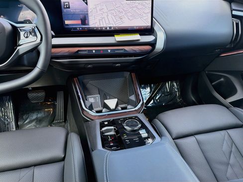 New 2026 BMW X3 xDrive30i w/ Premium Package AWD/4WD image 19