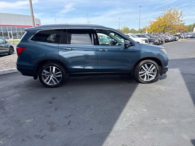 Used 2017 Honda Pilot Touring image 7