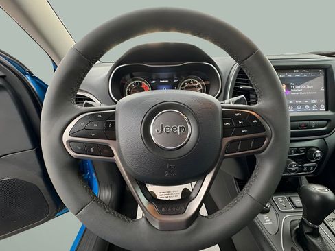 Certified 2022 Jeep Cherokee Latitude Lux image 9