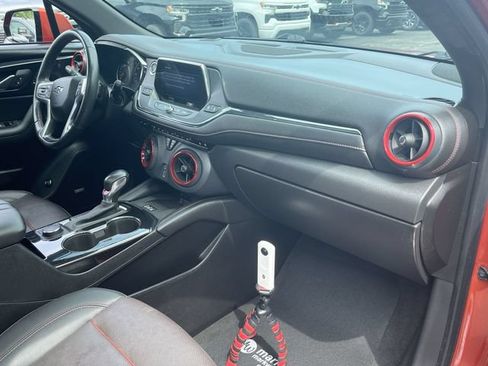 Certified 2021 Chevrolet Blazer RS w/ Enhanced Convenience Package FWD image 30
